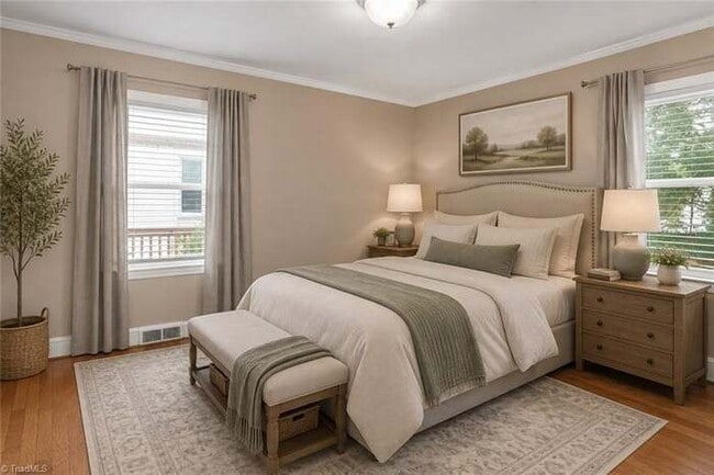 1210 Martin St