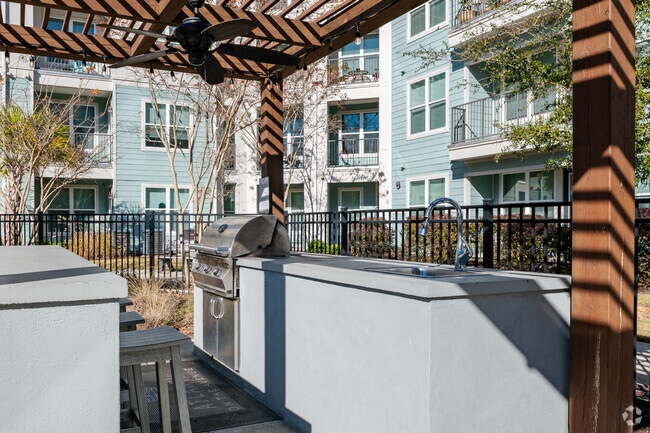 Outdoor Grilling Station - Atlantic on the Avenue