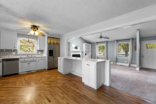 Photo - Gorgeous 3 Bedroom Ranch in North Raleigh, updated, pet friendly, fenced-in yard!