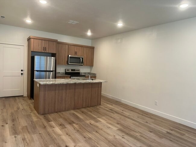 Photo - 27 N Gateway Dr