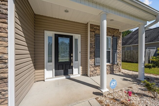 Photo - Welcome to Wynbrookee Lane!