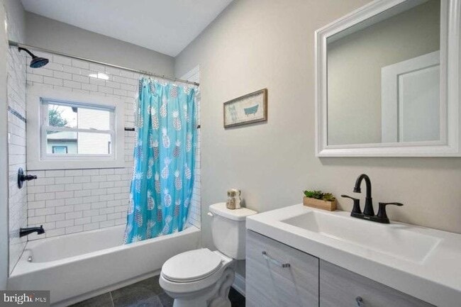 Photo - 14 Sewell St