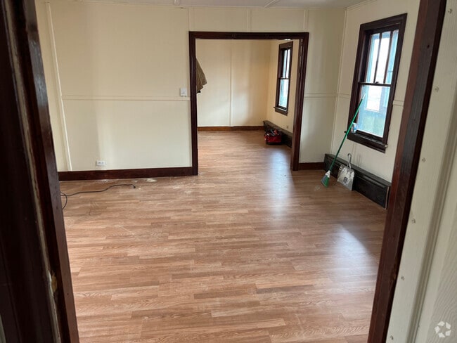 Building Photo - 92 Broadway Rental