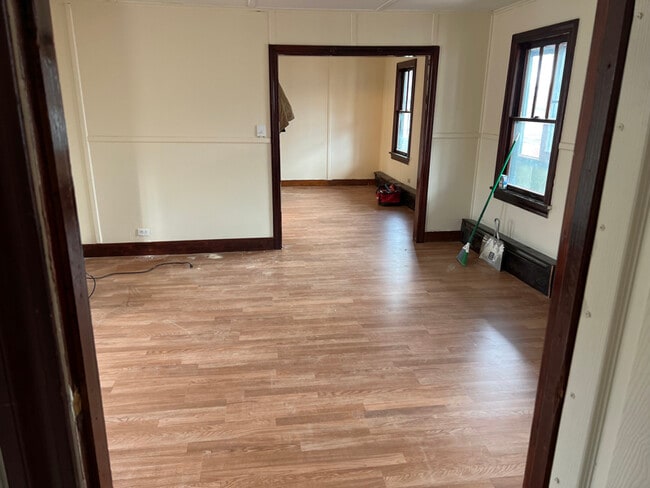 Building Photo - 92 Broadway Rental