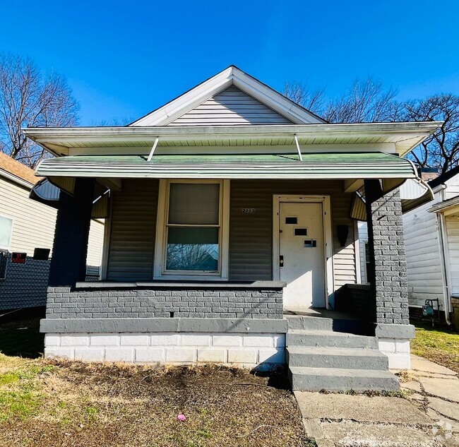 Building Photo - 2913 S 5th St Rental