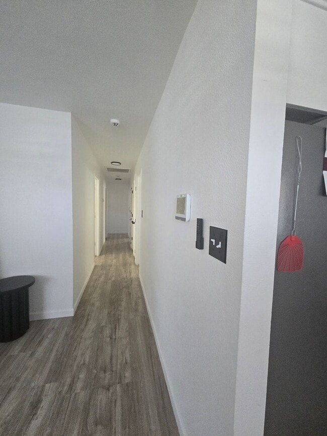 1875 Idlewood Cir
