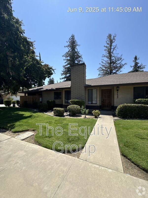 Building Photo - 4623 W Cypress Ave Rental