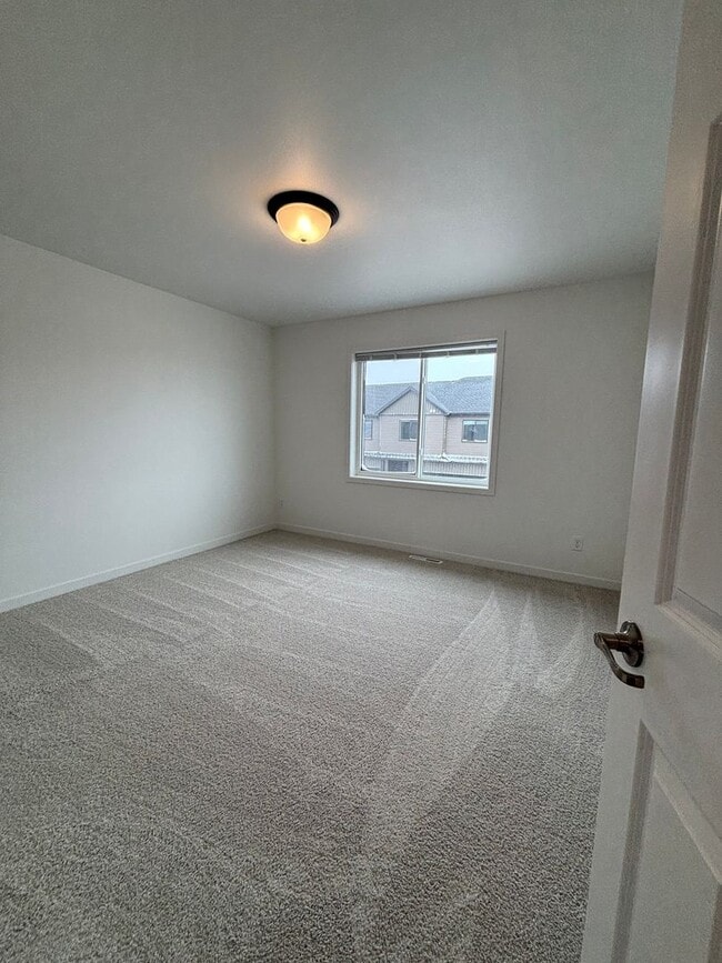 Photo - 3 Bed 3 Bath Townhome