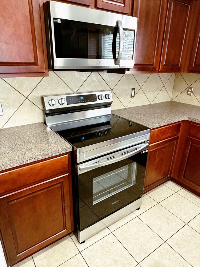 Photo - 10210 Canyon Rose Ln