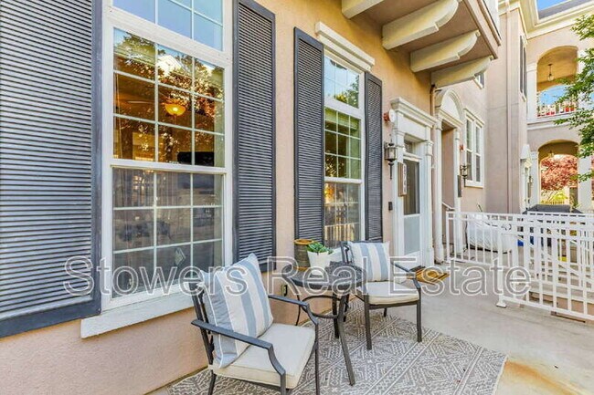 Photo - 3744 Whitworth Dr