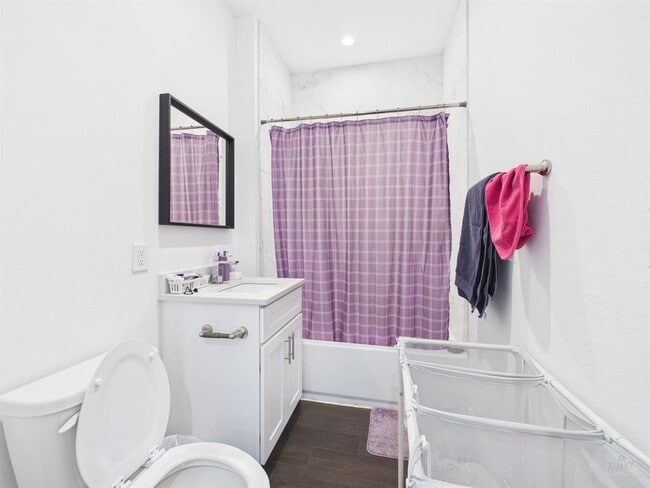 Photo - 1010 W 26th St Unit 203