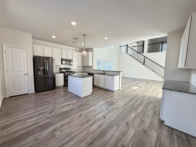 Photo - 5002 Winnipeg Blvd