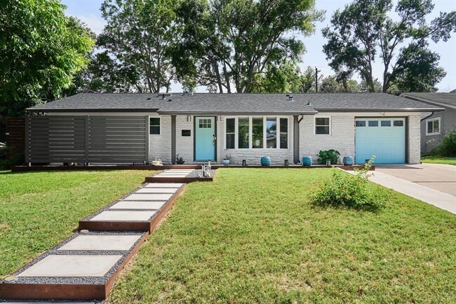 Photo - 1805 St Albans Blvd