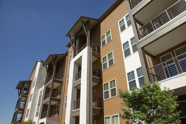 Photo - Altaire at Millenia