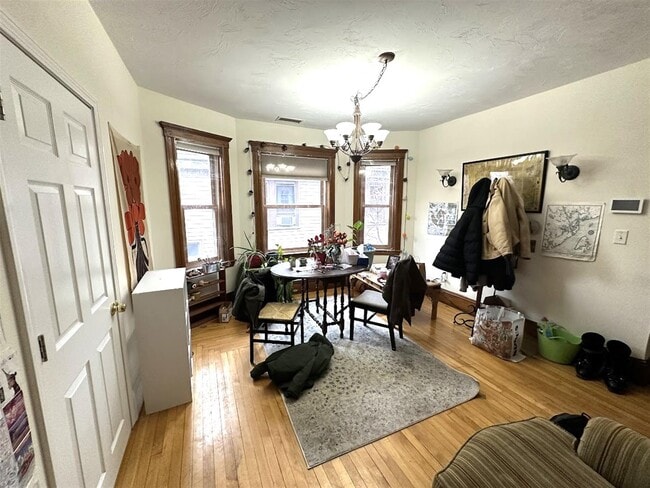 Photo - 207 Boston Ave Unidad A