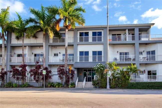 Photo - 2734 Bird Ave Unit 302