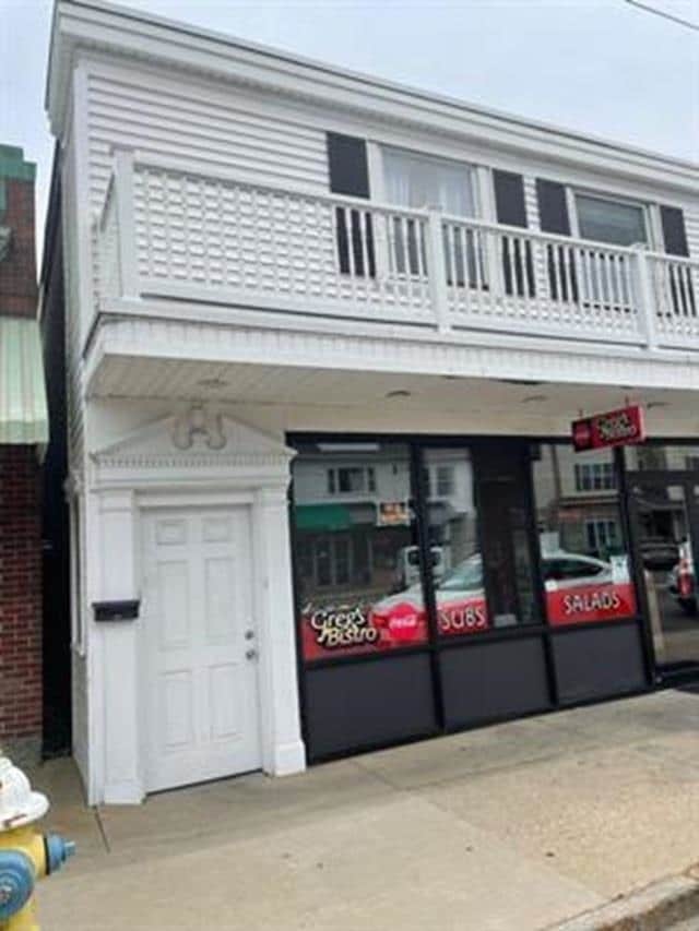 Building Photo - 445 Lafayette Rd Unit 2