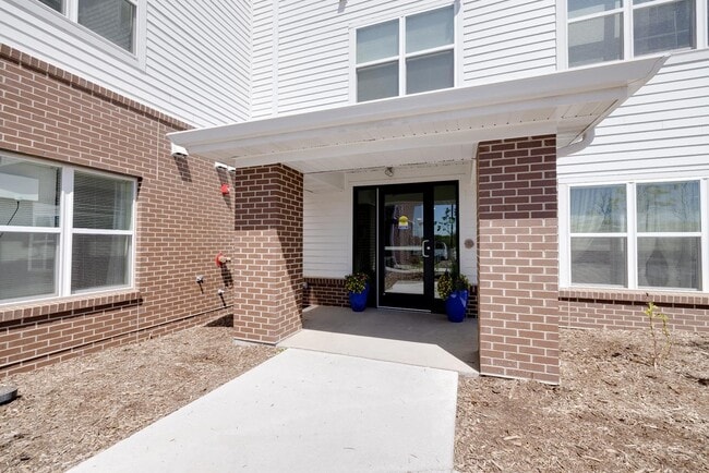 Photo - Johnston Crossing Senior Apartments I