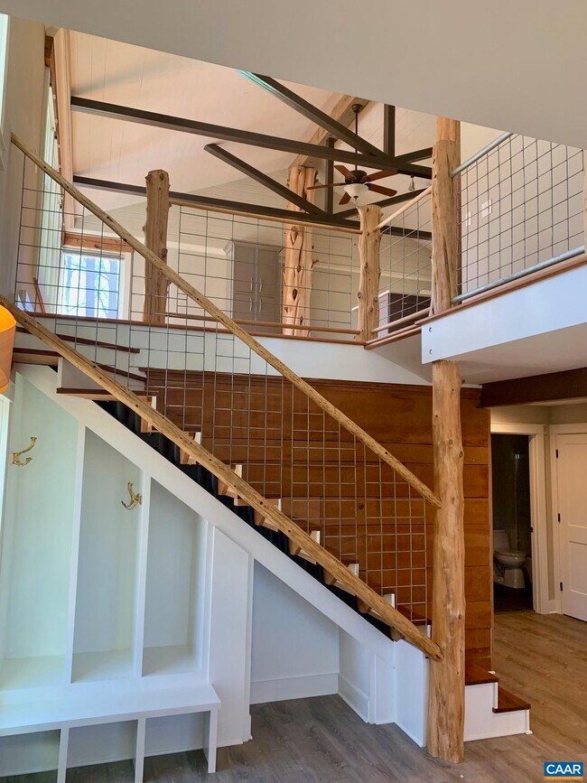 Photo - 652 Ivy Hill Ln