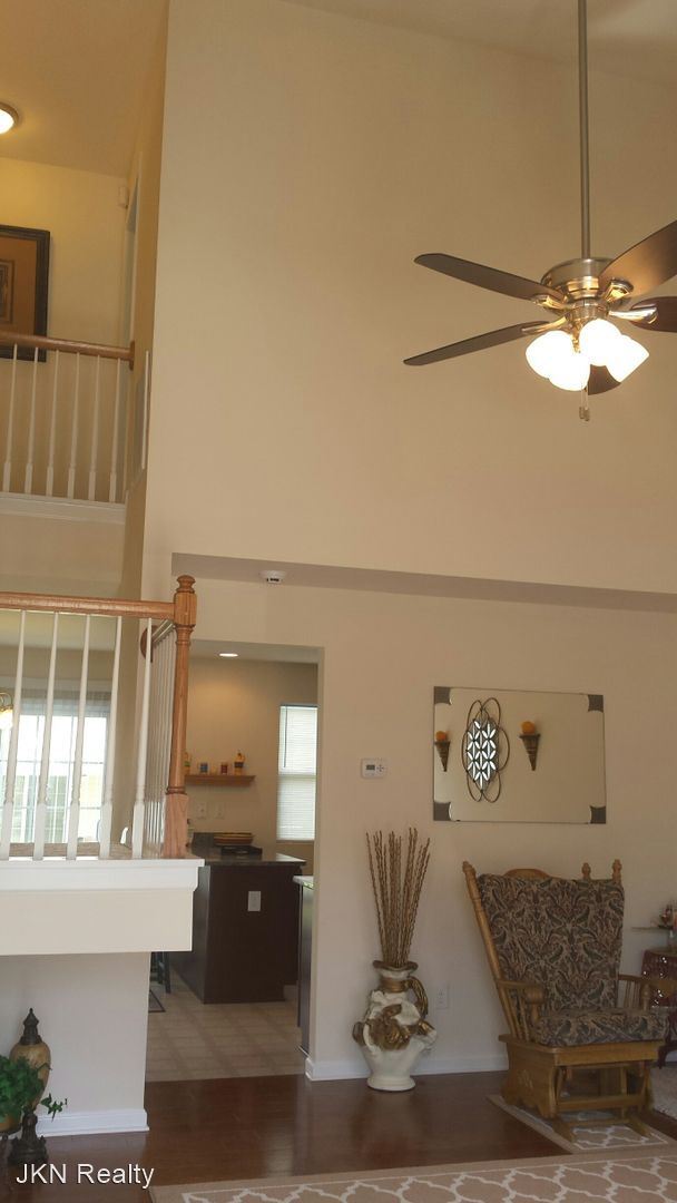 Photo - 3 br, 2.5 bath House - 1319 Killashee