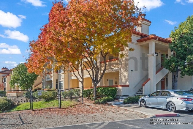 Building Photo - 7054 Dublin Meadows St