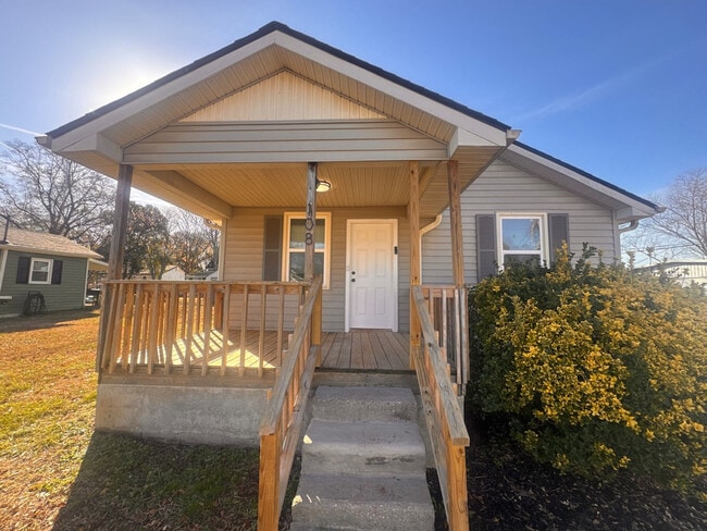 Photo - 108 E James St Unidad SI ID1368861P