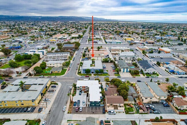 Photo - Beautiful 2BR with Parking ~ JUST 1.5 MILE... Unit B