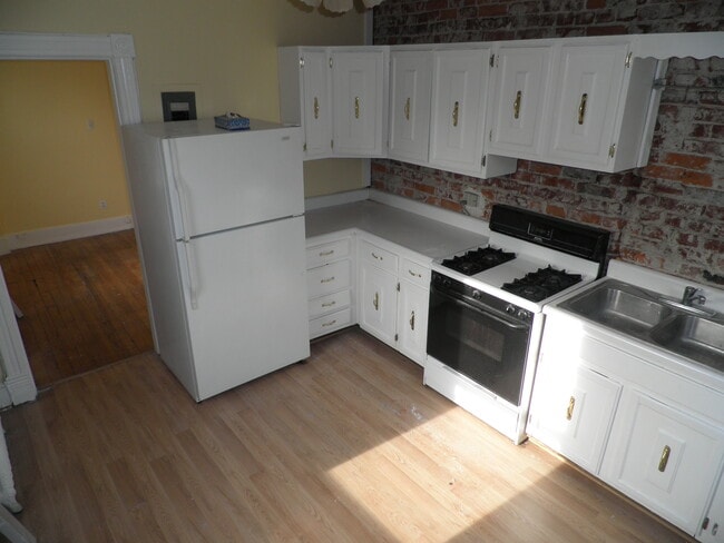 Photo - 309 Constitution Ave NE Unit Top Floor #3