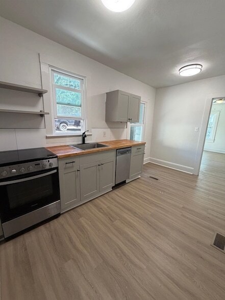 Photo - 1418 Jackson St