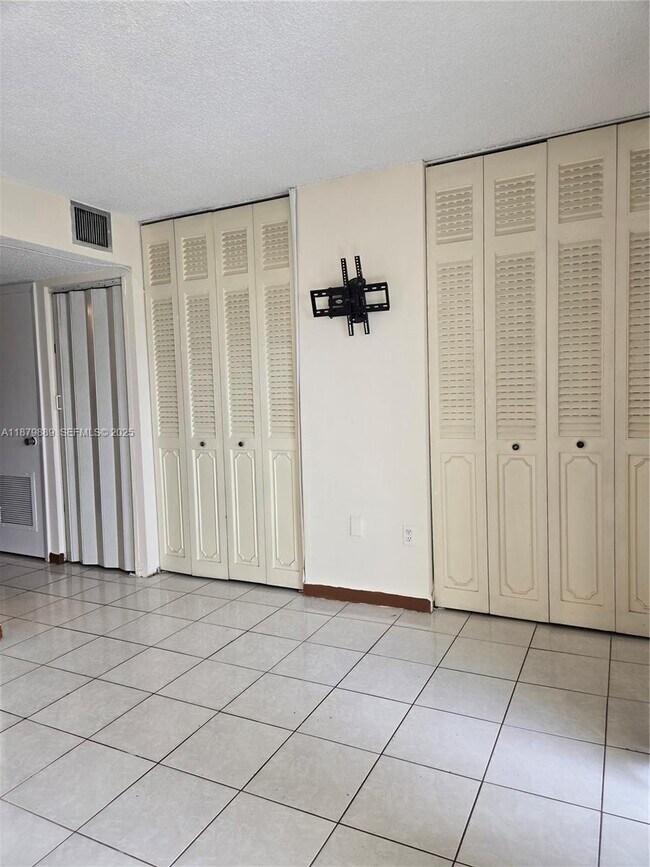 Photo - 130 S Shore Dr Unit 3B