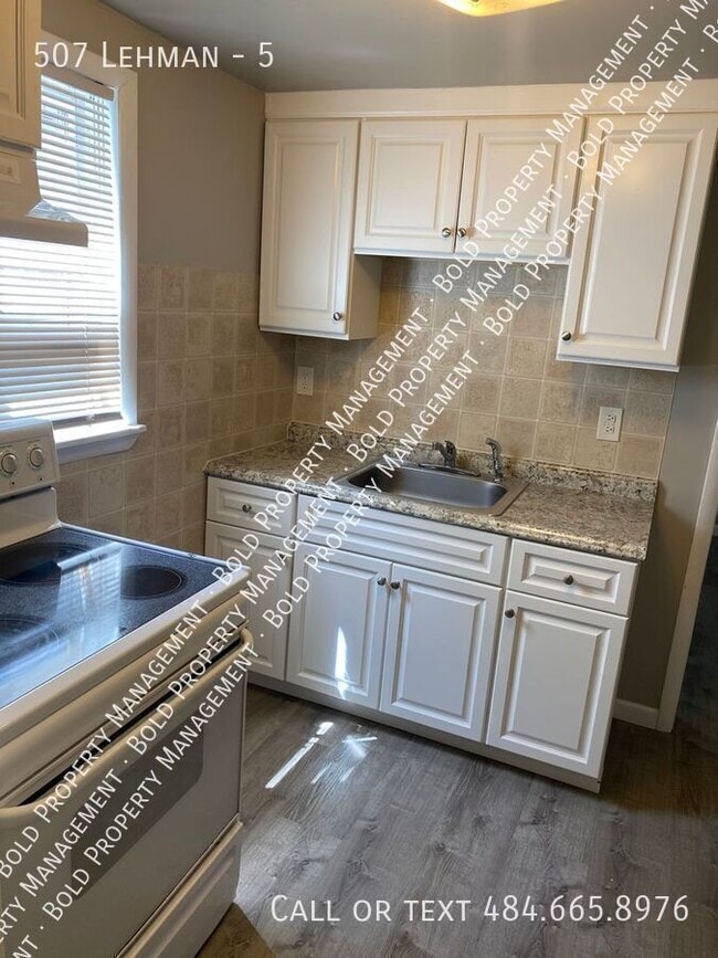Photo - 507 Lehman-5 Unit 5