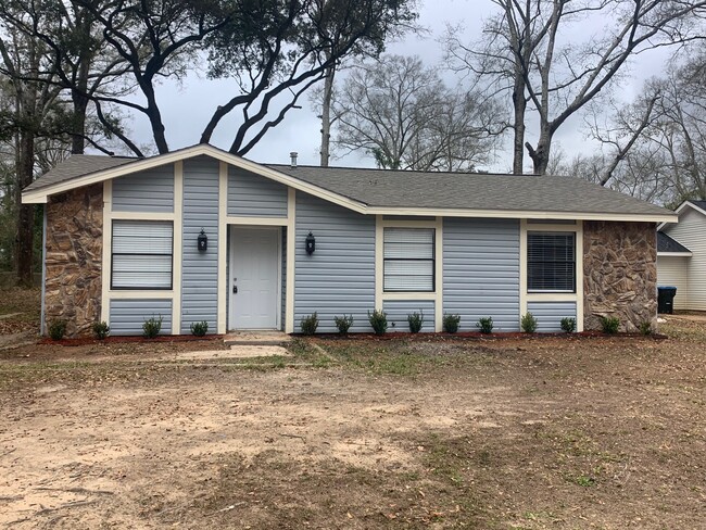 Building Photo - 5564 Springer Ct