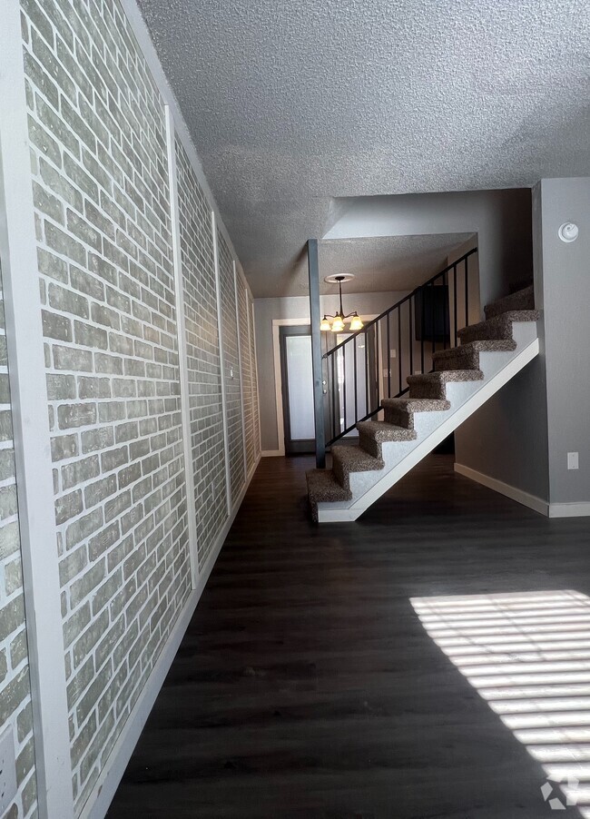 Building Photo - Cedar Terrace Unit 309 Rental