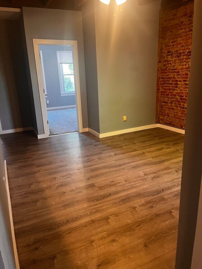 Photo - 211 E Frederick St Unit Apt 2