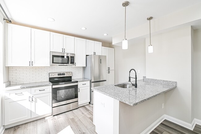 2823 Ashland Ave Unit 1