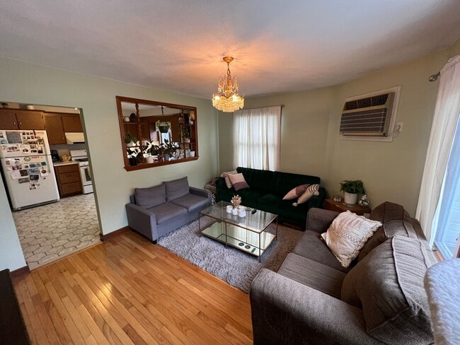 Photo - 211-213 Holland Street Unit R