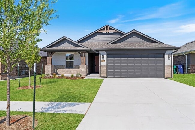 Building Photo - 417 Haven St