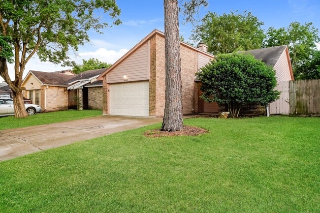 Photo - 19903 Mountain Dale Dr