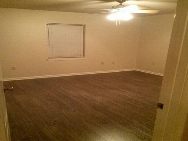 Photo - 10226 Lockhart Rd