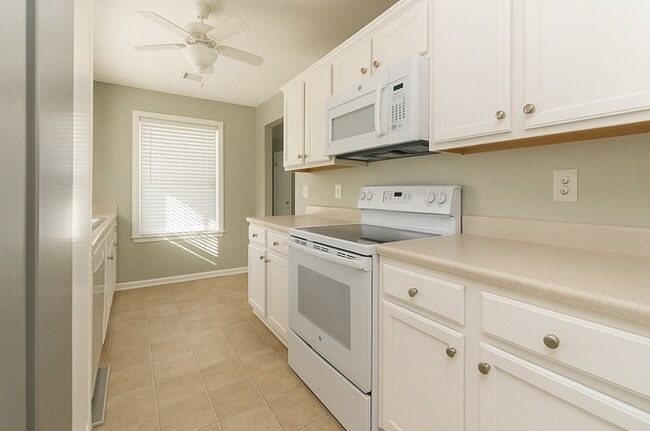 Photo - 1701 Summerwoods Ln