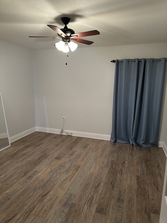 Bedroom - 7405 Vista Way Unit 102