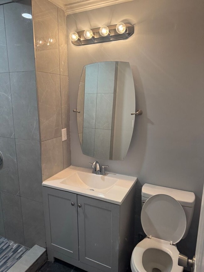 Photo - 710 Hudson St