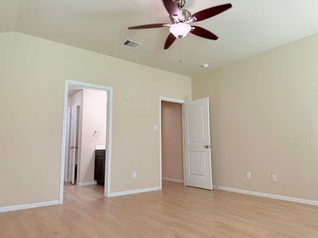 Photo - 9315 Claystone Ln