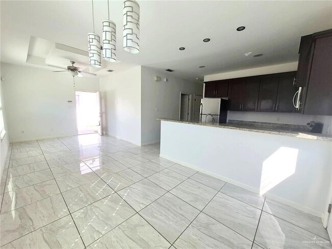 Photo - 1713 W Garrison Dr Unit 4