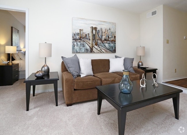 2BR, 2BA - 1002sf A- Living Area