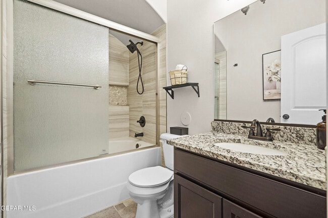 Photo - 908 Tolworth St
