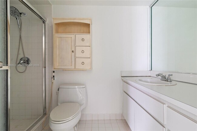 Photo - 10353 N Kendall Dr Unit BB1