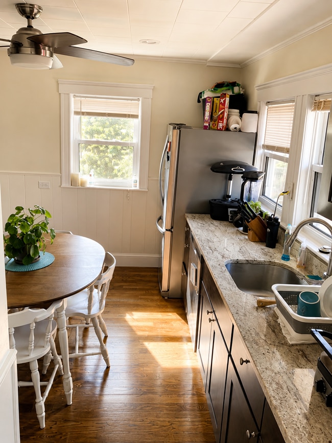 Photo - 119 Burget Ave Unit Gorgeous 3 Bedroom Apartment for June 2027!
