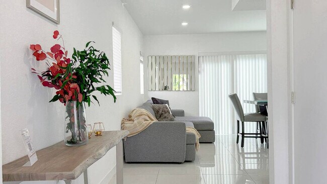 Photo - 1163 NW 2nd St Unit ID1463285P