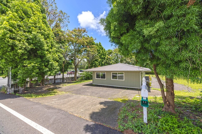 Building Photo - 424 W Puainako St